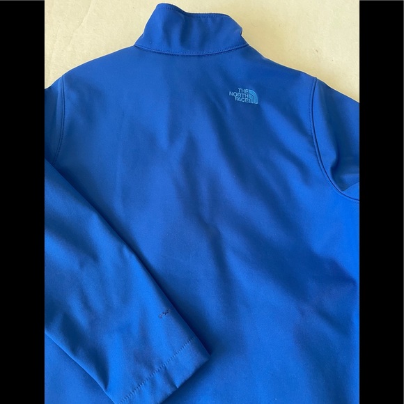 NORTH FACE BOYS’ TNF™ APEX BIONIC JACKET Full Zip - Picture 9 of 11